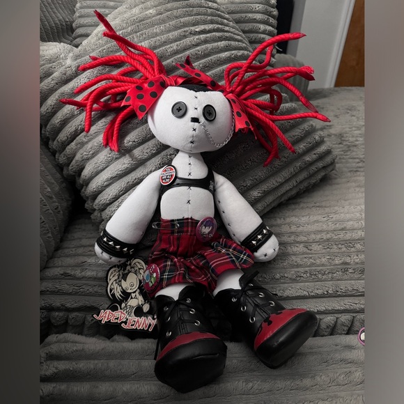 Jaded Jenny - Picture 1 of 1